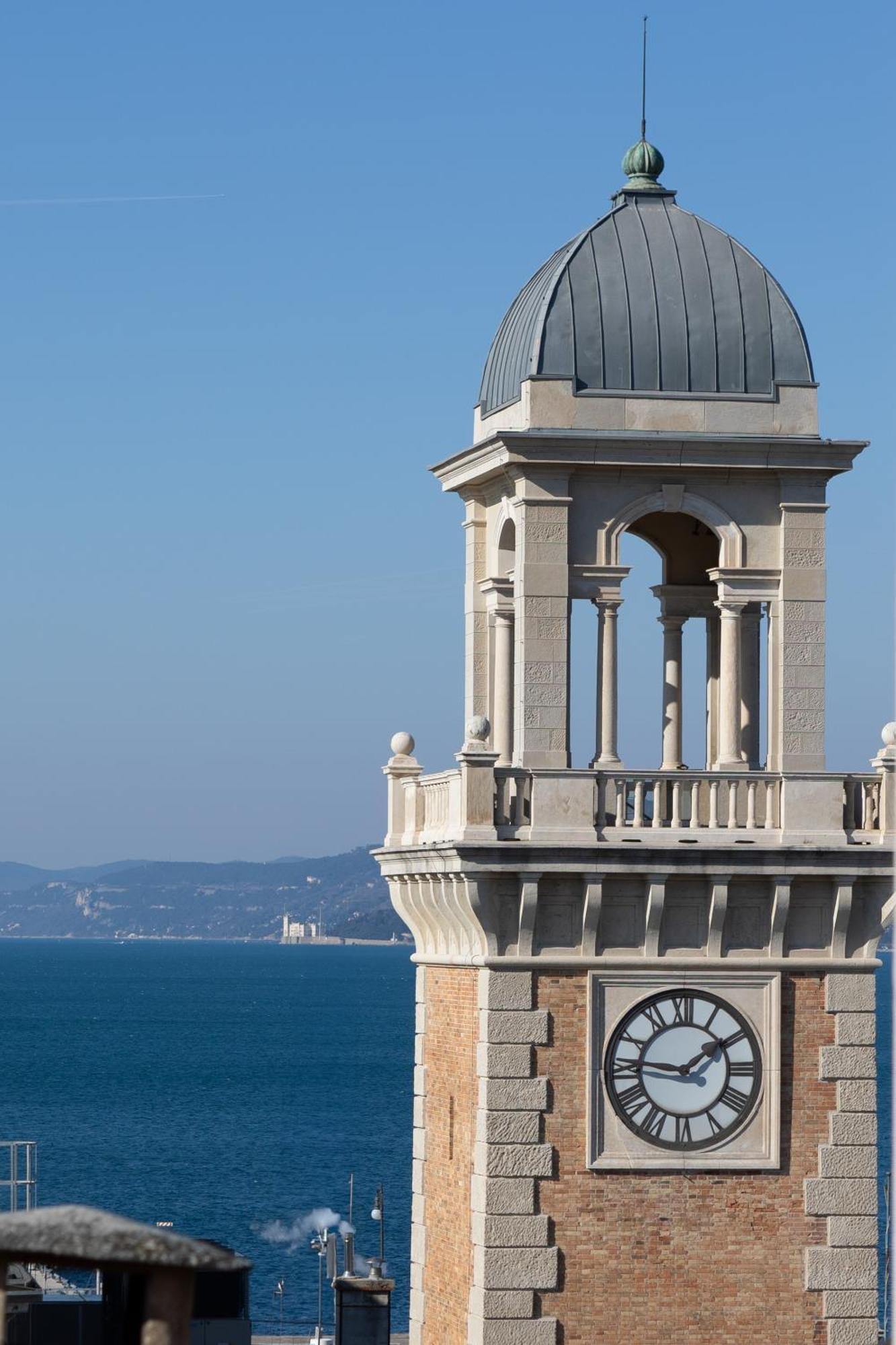 Mansarda Piazza Venezia Daire Trieste Dış mekan fotoğraf